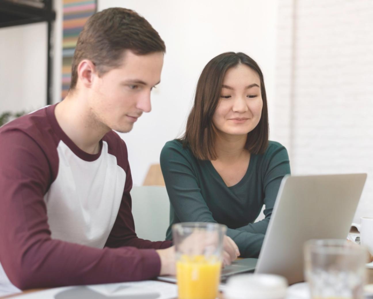 Revisión de requisitos y trámites administrativos